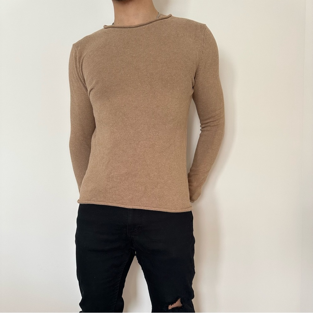 H&M Rolled Edge Light Weight Sweater